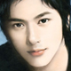 杨雅依