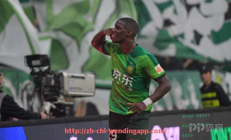 问鼎娱乐官网-法甲赛季最佳战术调整解析：主帅的临场智慧